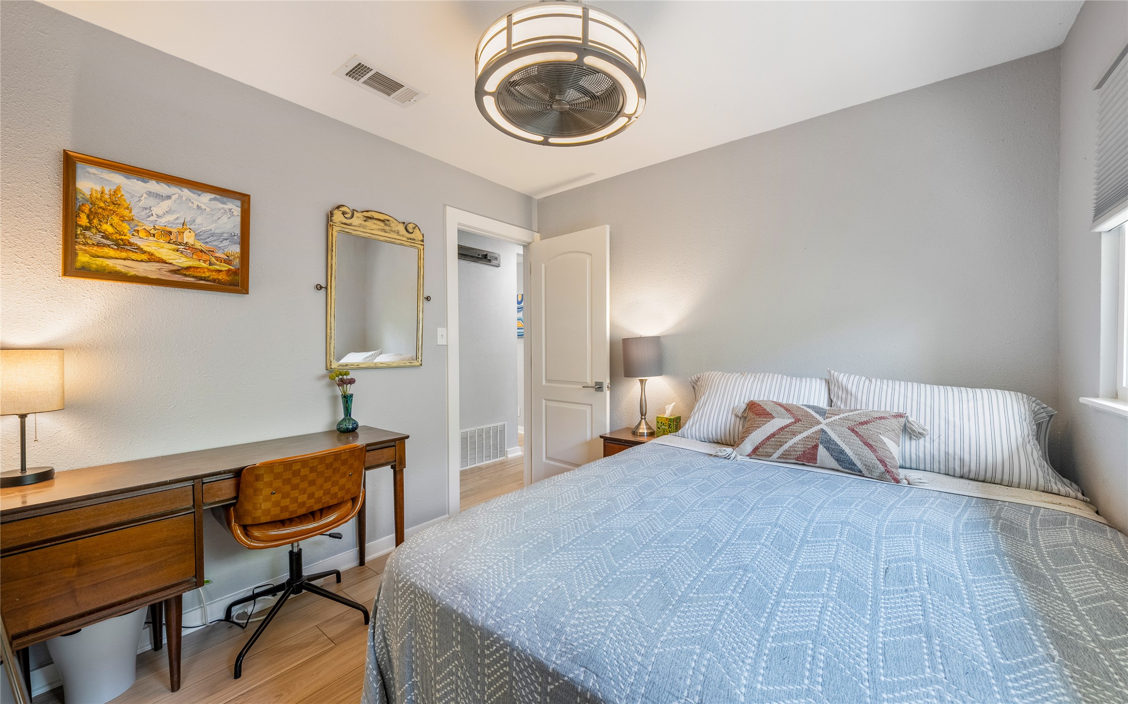 508 Gate Tree LN, Austin, TX, 78745 | 5637883 | Realty Texas LLC