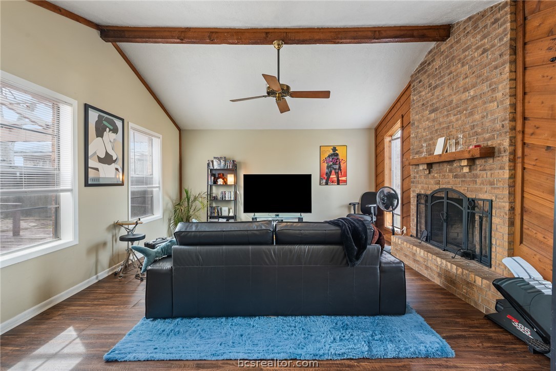 3239 Red Robin Loop, Bryan, TX, 77802 | 26010608 | Realty Texas LLC