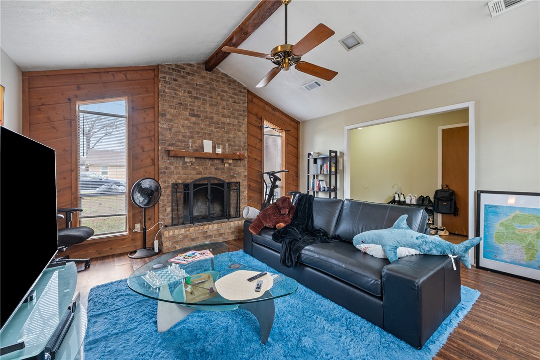 3239 Red Robin Loop, Bryan, TX, 77802 | 26010608 | Realty Texas LLC