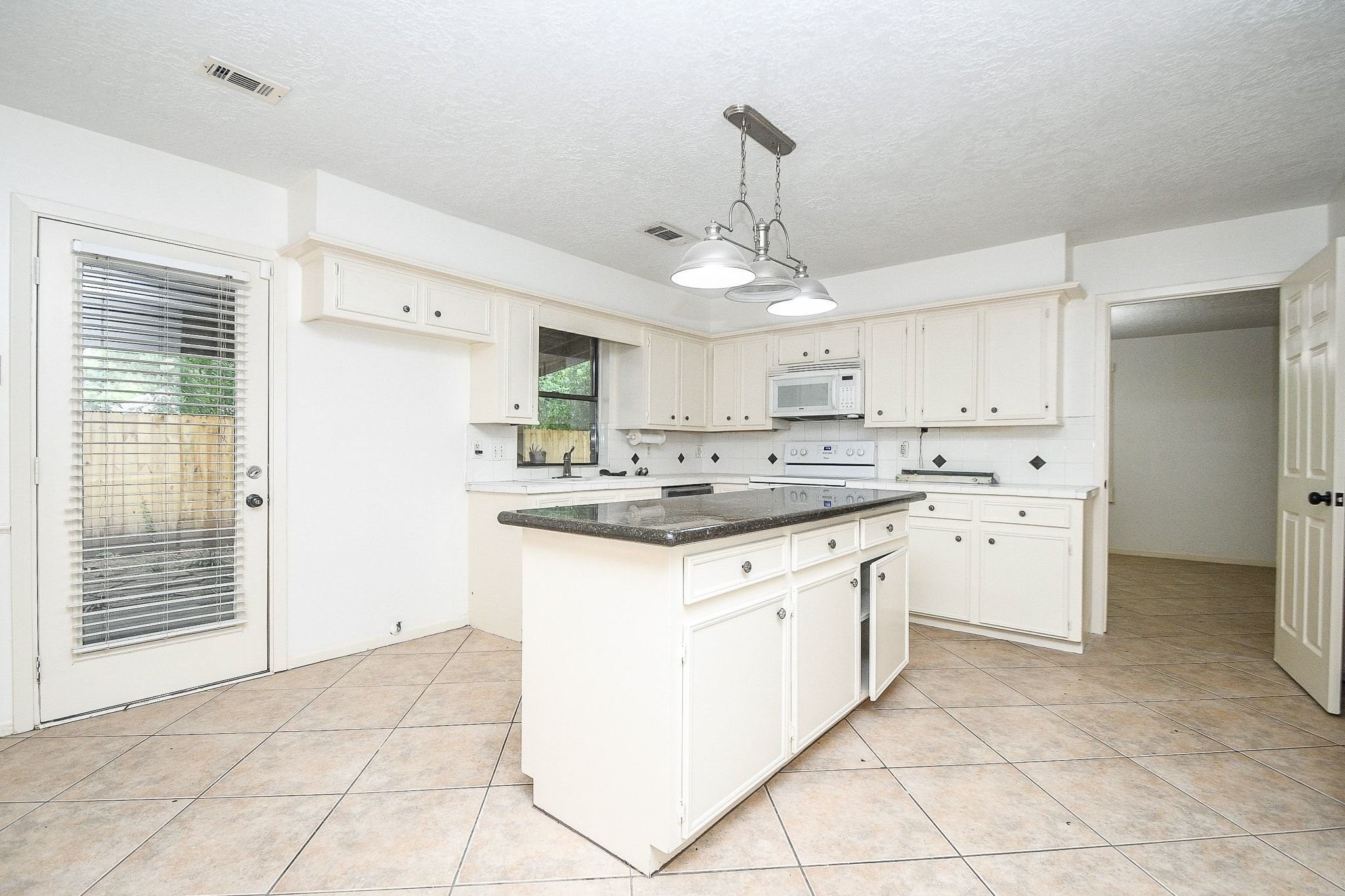 6702 Spring Leaf Drive, Spring, TX, 77379 | 36653158 | Realty Texas LLC