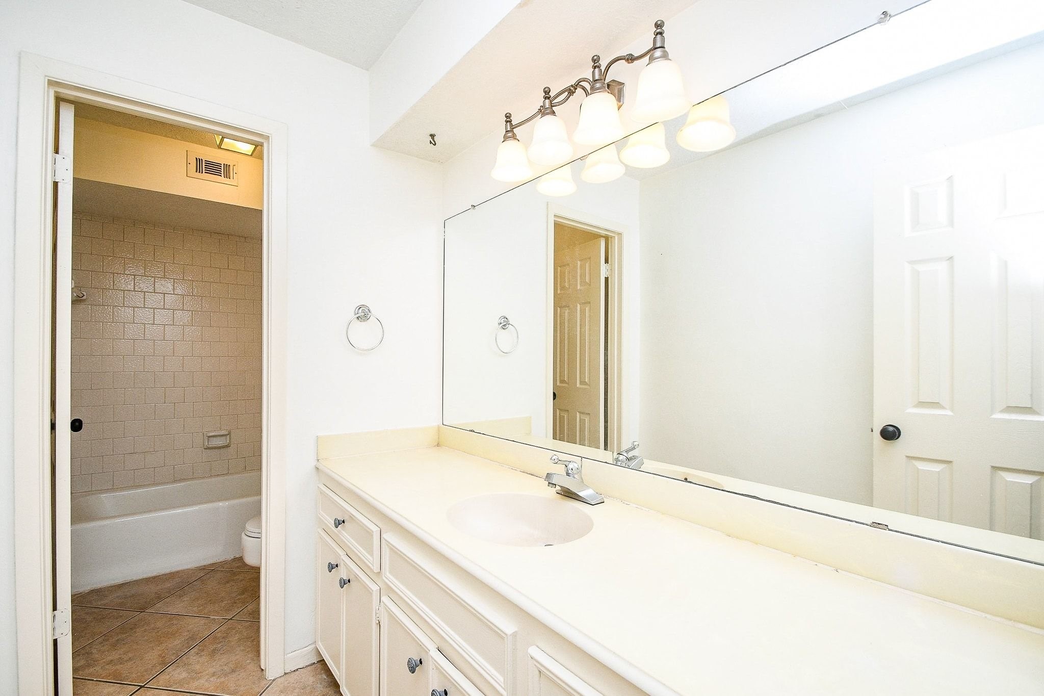 6702 Spring Leaf Drive, Spring, TX, 77379 | 28411307 | Realty Texas LLC