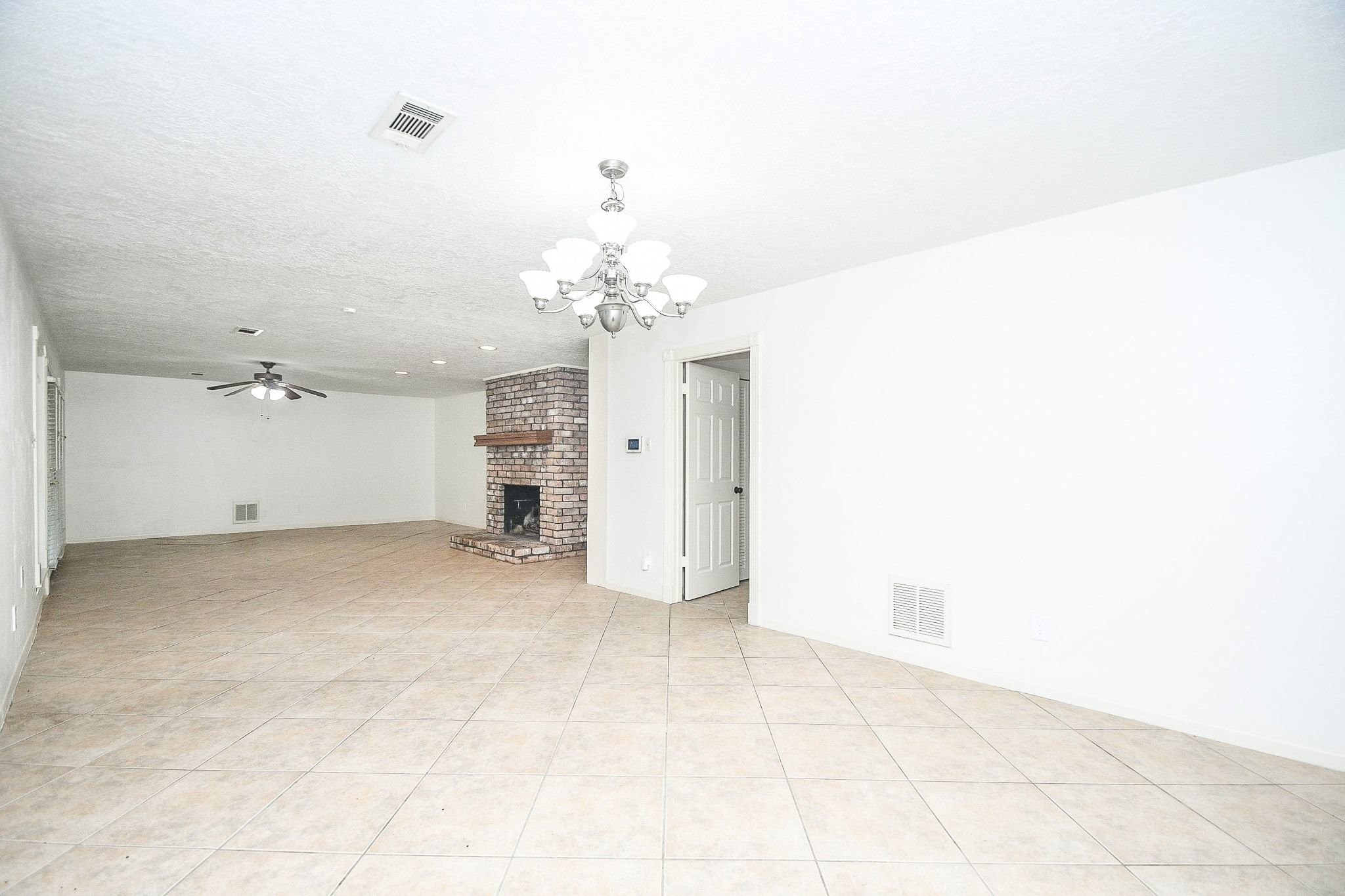 6702 Spring Leaf Drive, Spring, TX, 77379 | 28411307 | Realty Texas LLC