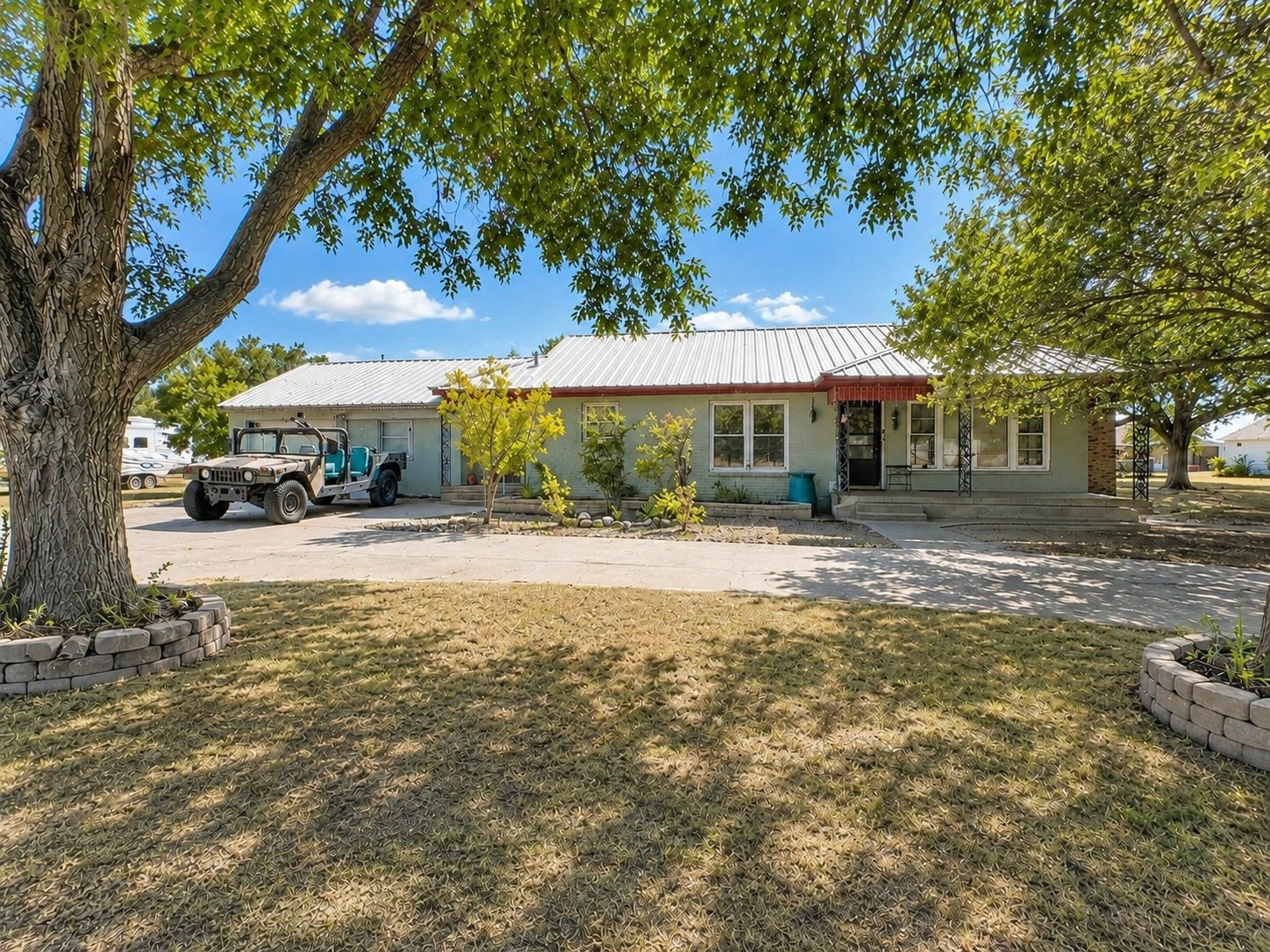 1 Avenue K E, Haskell, TX, 79521 | 21363378 | Realty Texas LLC