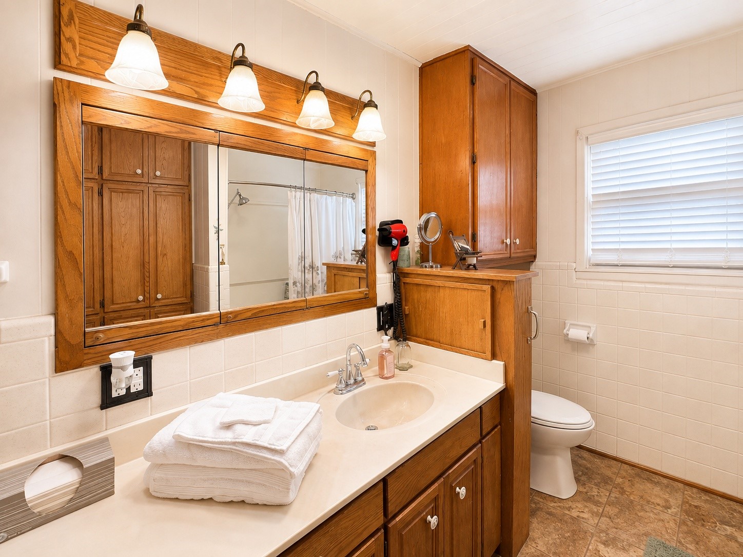 1 Avenue K E, Haskell, TX, 79521 | 21363378 | Realty Texas LLC