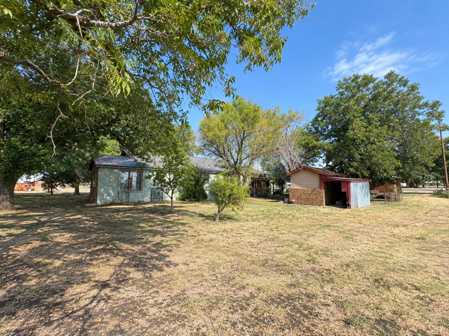 1 Avenue K E, Haskell, TX, 79521 | 21363378 | Realty Texas LLC