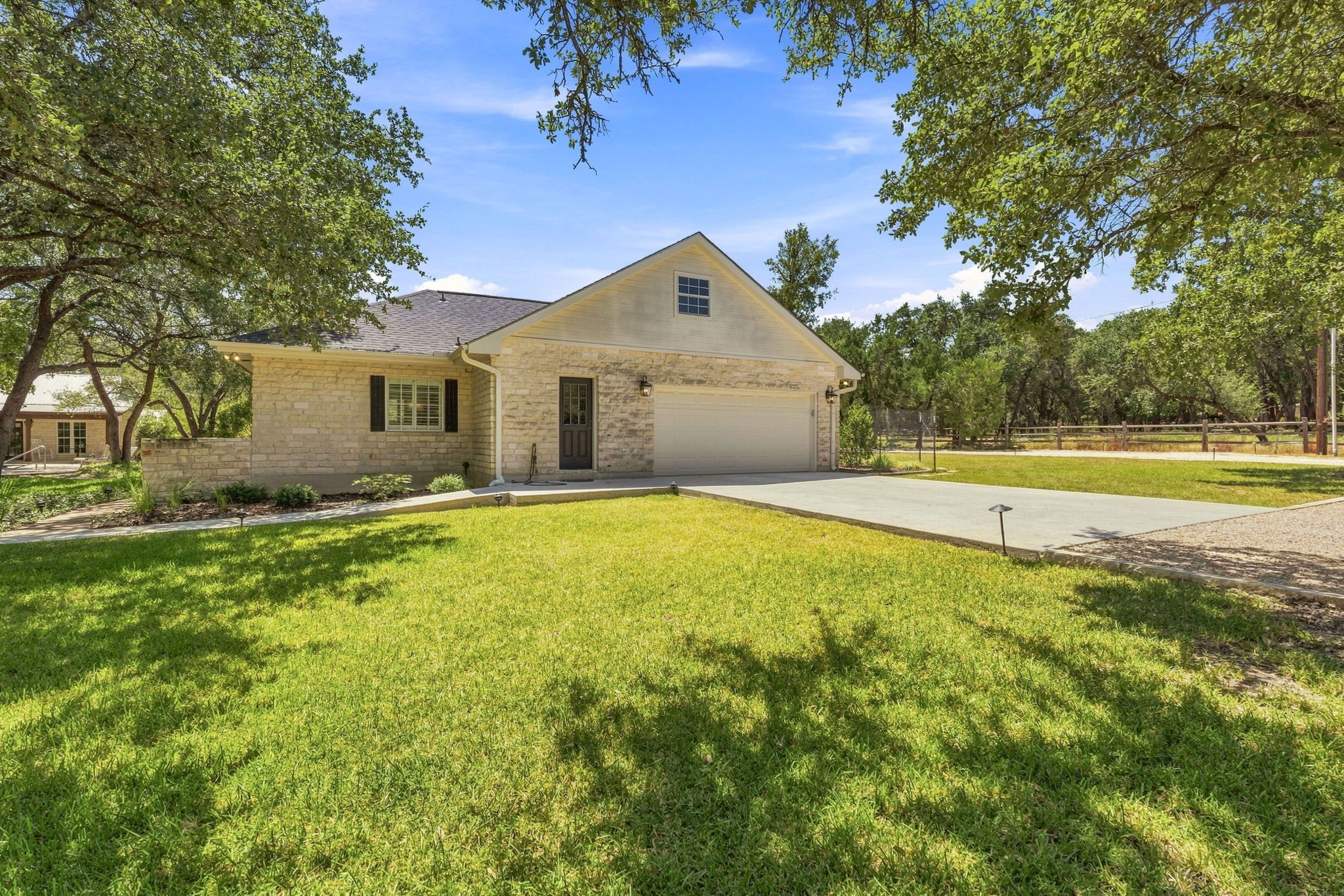 262 E Ridgewood RD, Georgetown, TX, 78633 | 1817685 | Realty Texas LLC