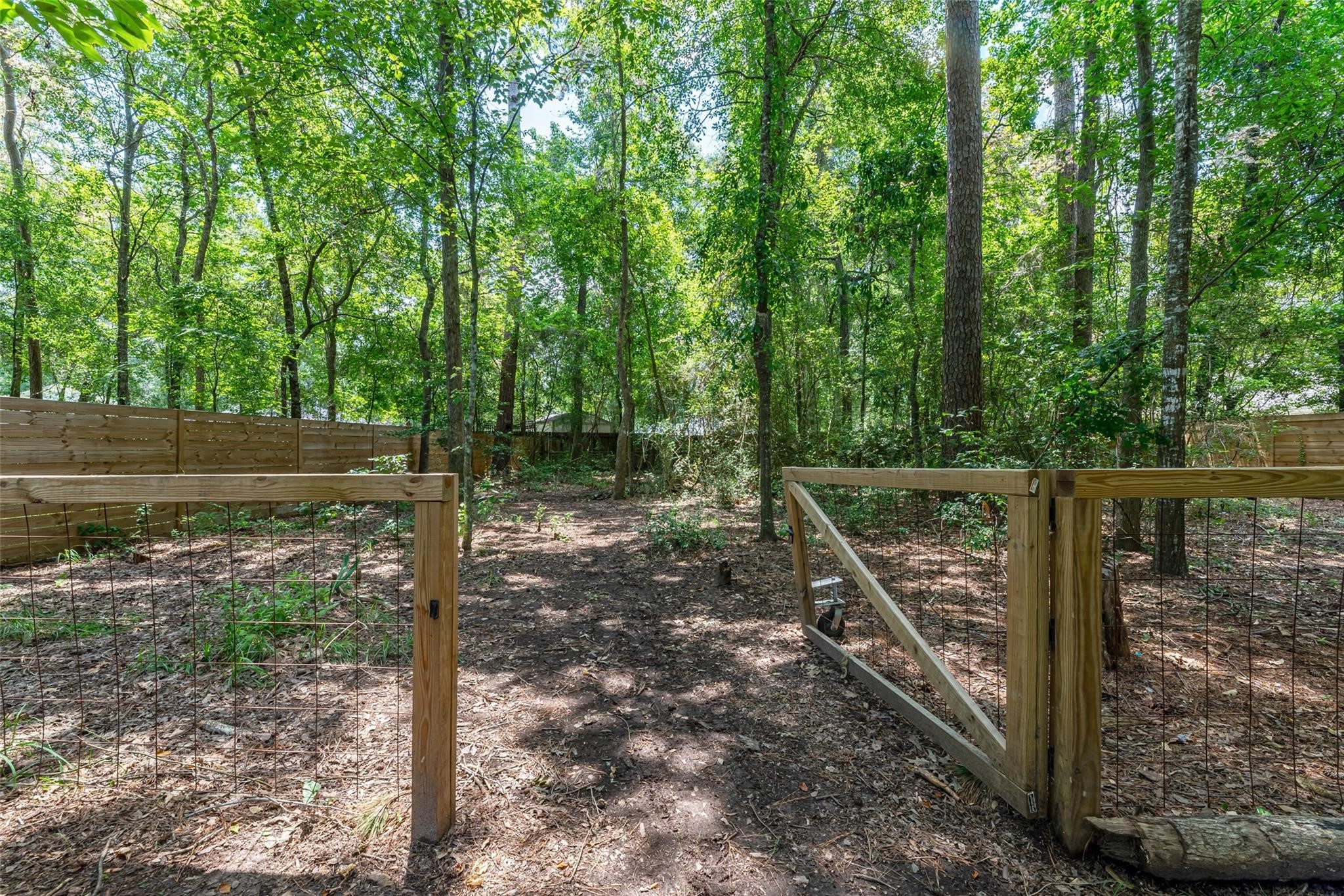 1601 Beech Drive, Conroe, TX, 77385 | 10083145 | Realty Texas LLC
