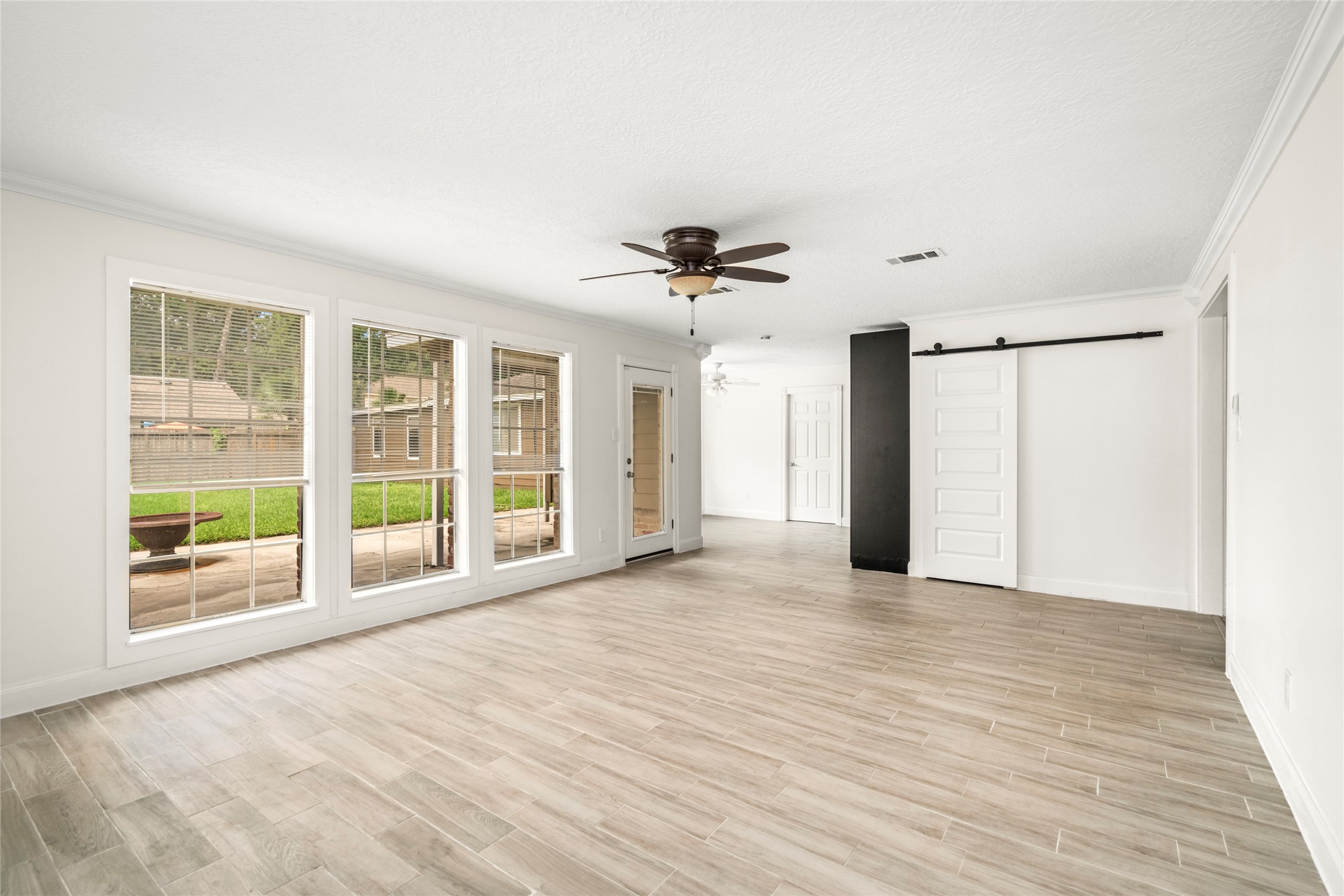 560 Landfall Lane, Conroe, TX, 77302 | 2778730 | Realty Texas LLC