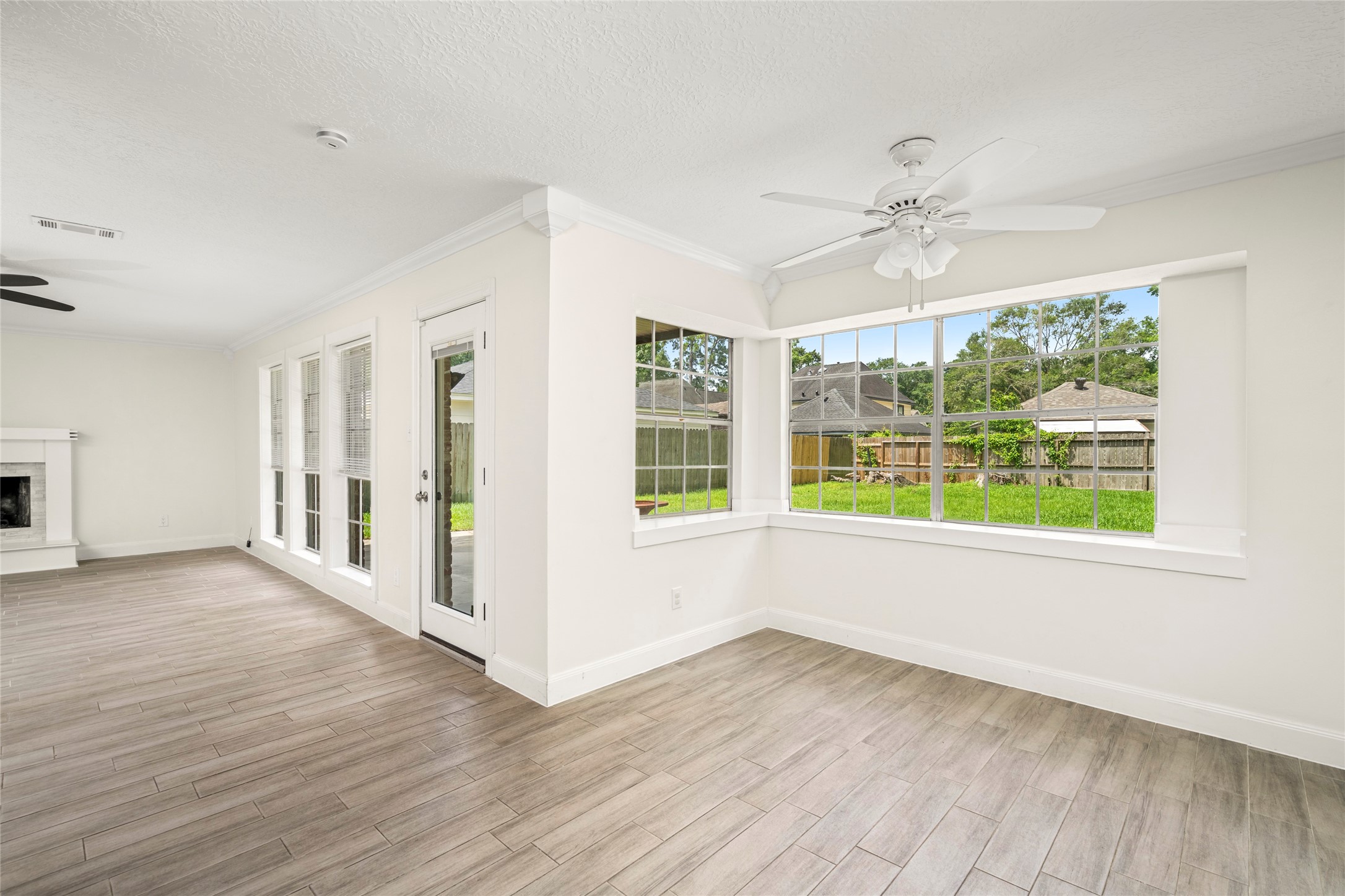 560 Landfall Lane, Conroe, TX, 77302 | 2778730 | Realty Texas LLC