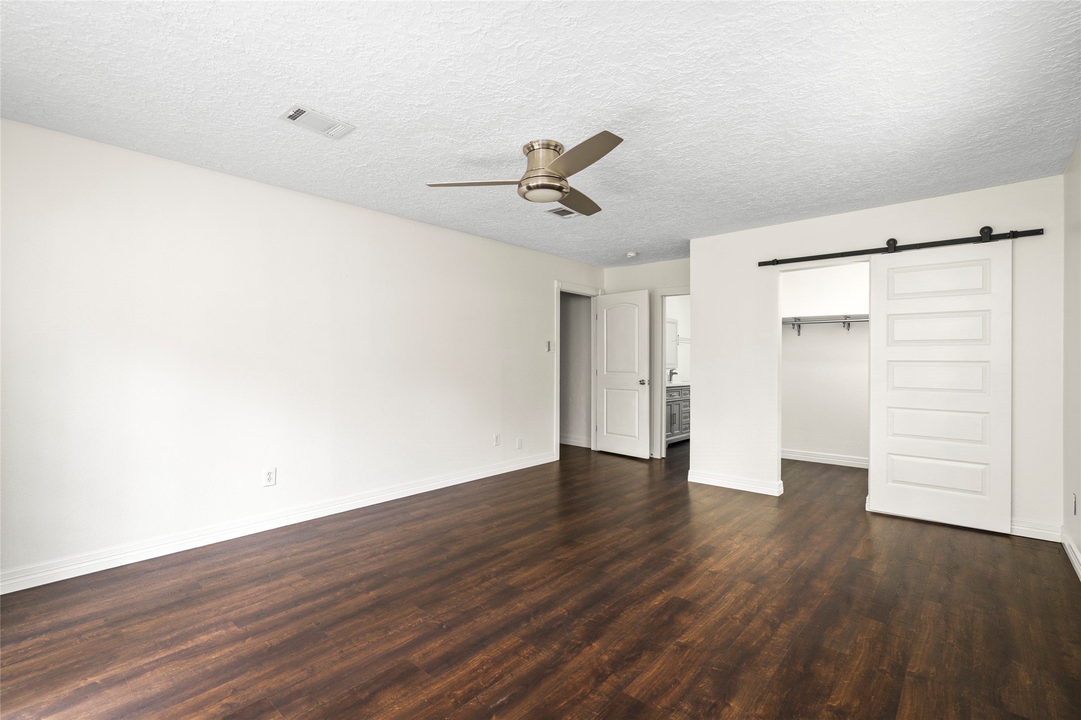 560 Landfall Lane, Conroe, TX, 77302 | 2778730 | Realty Texas LLC