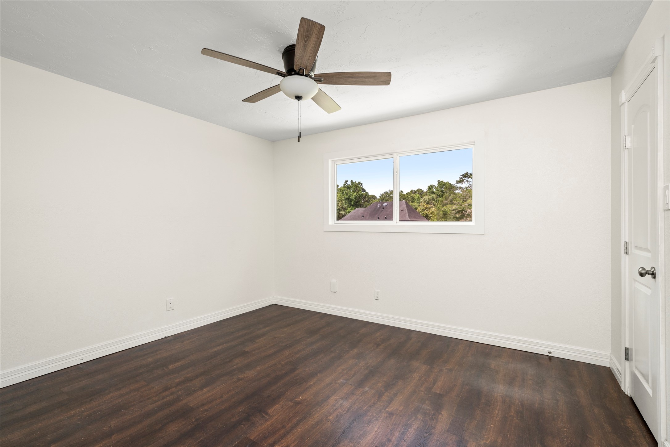 560 Landfall Lane, Conroe, TX, 77302 | 2778730 | Realty Texas LLC