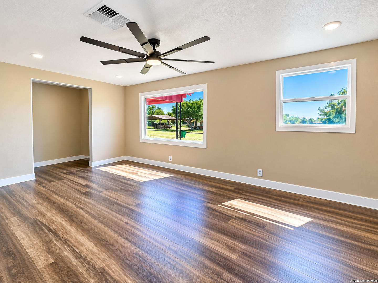 508 Nueces, Cotulla, TX, 78014 | 1967540 | Realty Texas LLC