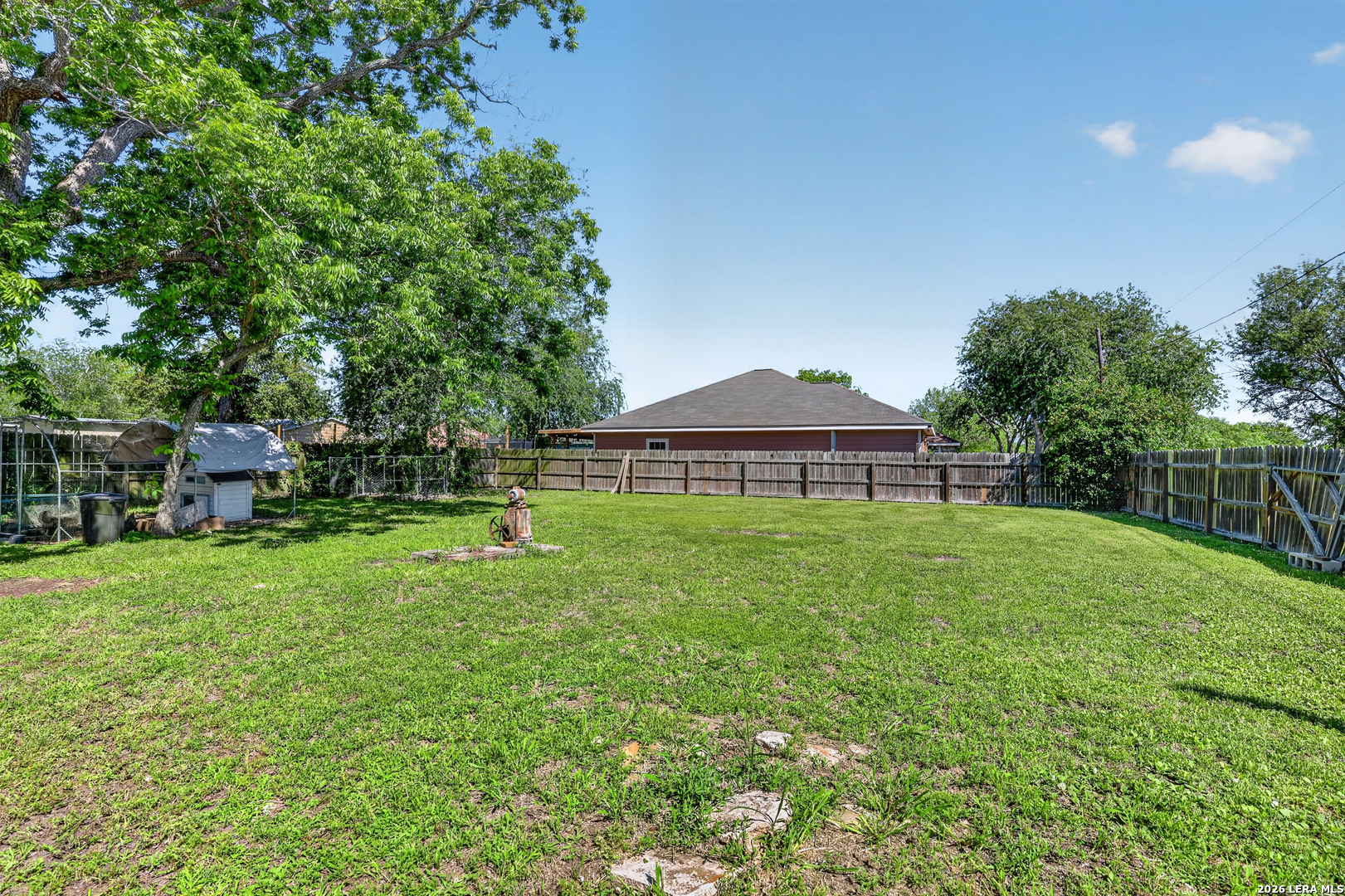 1011 E Hefferman, Beeville, TX, 78102 | 1967858 | Realty Texas LLC