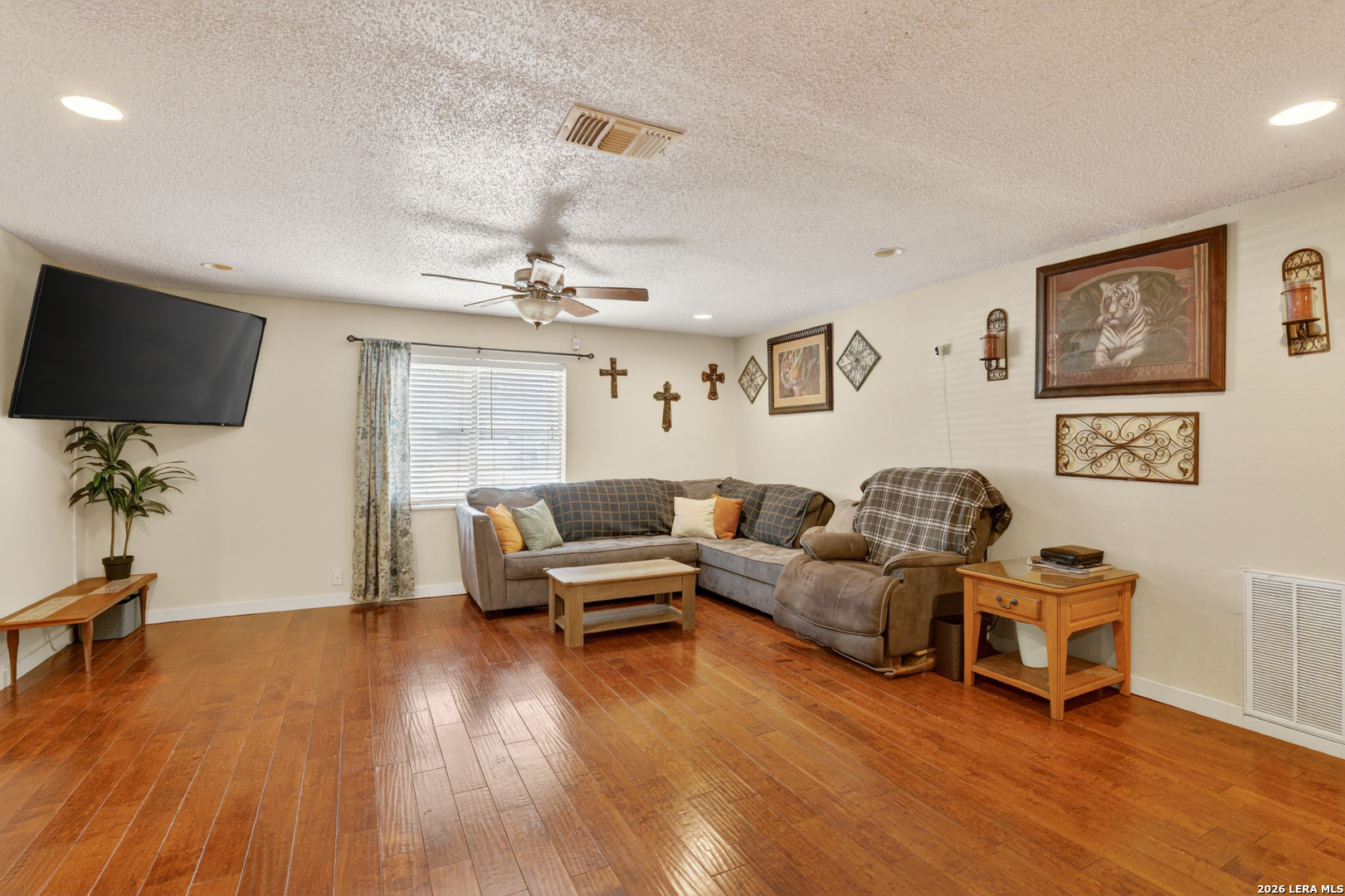 1011 E Hefferman, Beeville, TX, 78102 | 1967858 | Realty Texas LLC