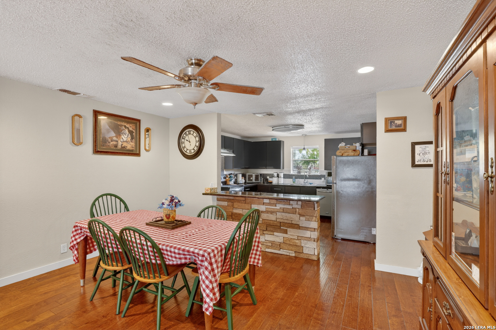 1011 E Hefferman, Beeville, TX, 78102 | 1967858 | Realty Texas LLC