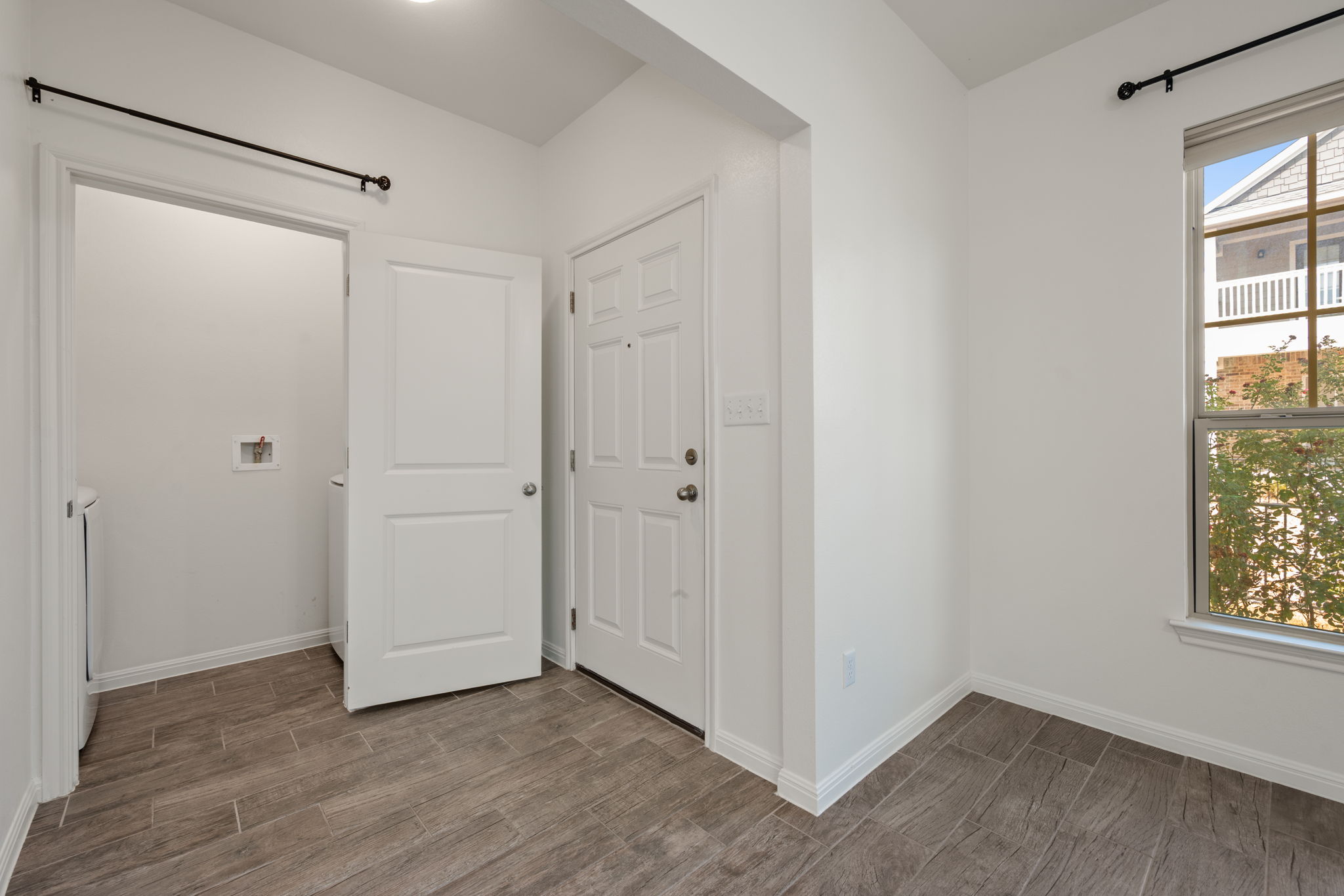 2805 Seneca PATH 31, Leander, TX, 78641 | 5734237 | Realty Texas LLC