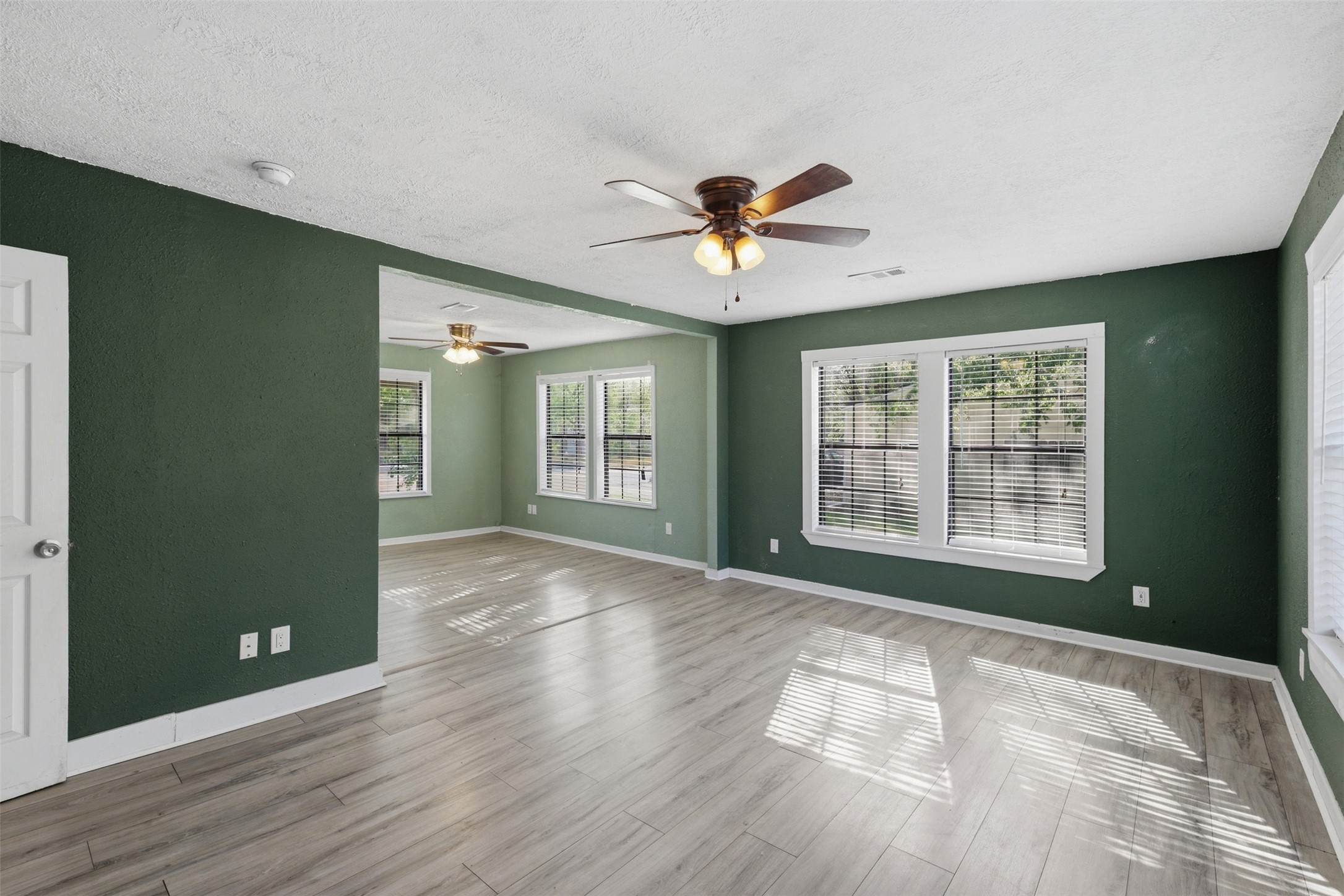 1401 E 29th ST, Bryan, TX, 77802 | 6307166 | Realty Texas LLC