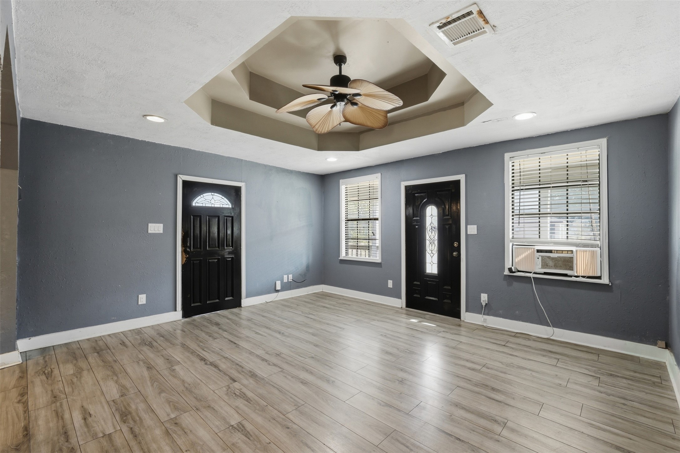1401 E 29th ST, Bryan, TX, 77802 | 6307166 | Realty Texas LLC