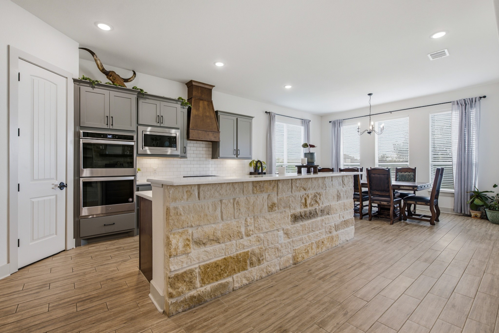3009 Wolfpack Loop, Bryan, TX, 77808 | 5724701 | Realty Texas LLC