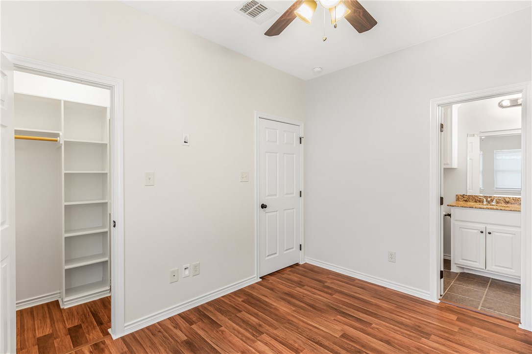 3935 John Sharp Parkway A, Bryan, TX, 77807 | 26011411 | Realty Texas LLC