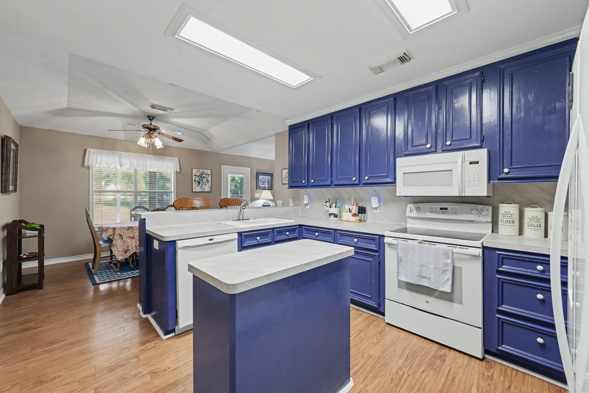 281 Broadmoor Drive, Trinity, TX, 75862 | 95309242 | Realty Texas LLC
