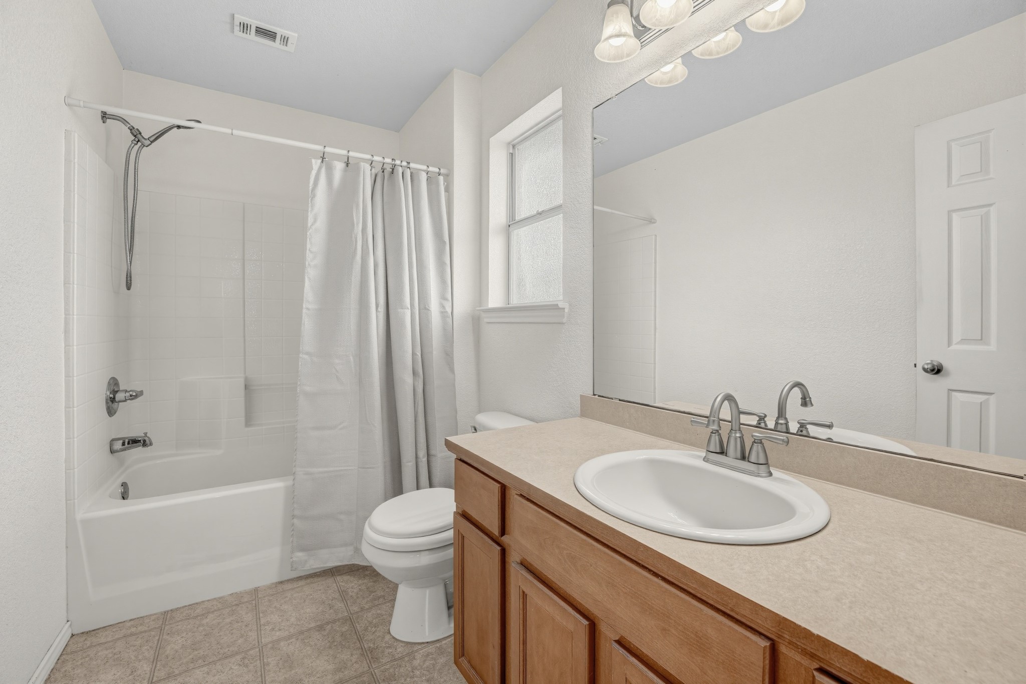 823 Ruby CT, Jarrell, TX, 76537 | 5194508 | Realty Texas LLC