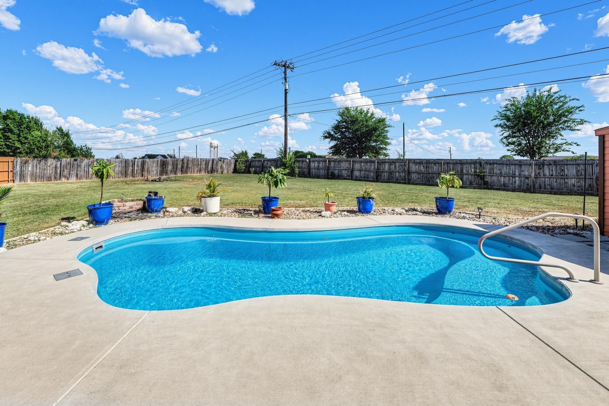 823 Ruby CT, Jarrell, TX, 76537 | 5194508 | Realty Texas LLC