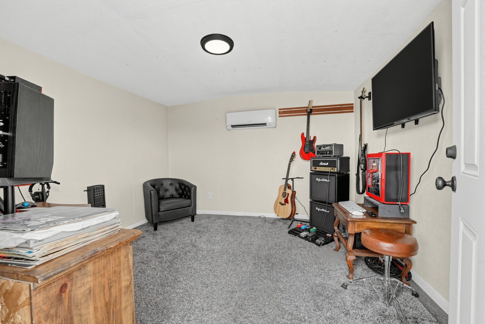 823 Ruby CT, Jarrell, TX, 76537 | 5194508 | Realty Texas LLC