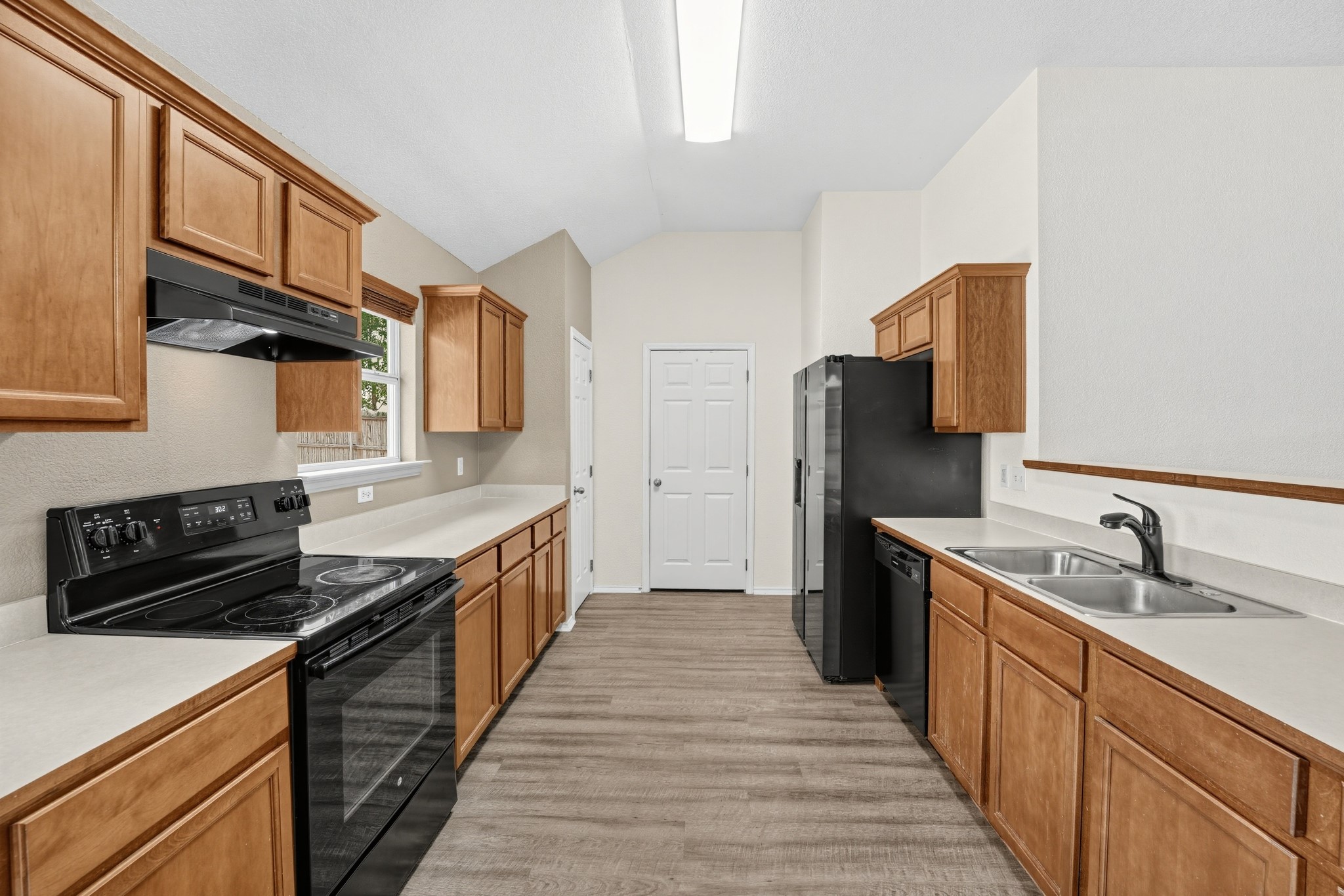 823 Ruby CT, Jarrell, TX, 76537 | 5194508 | Realty Texas LLC