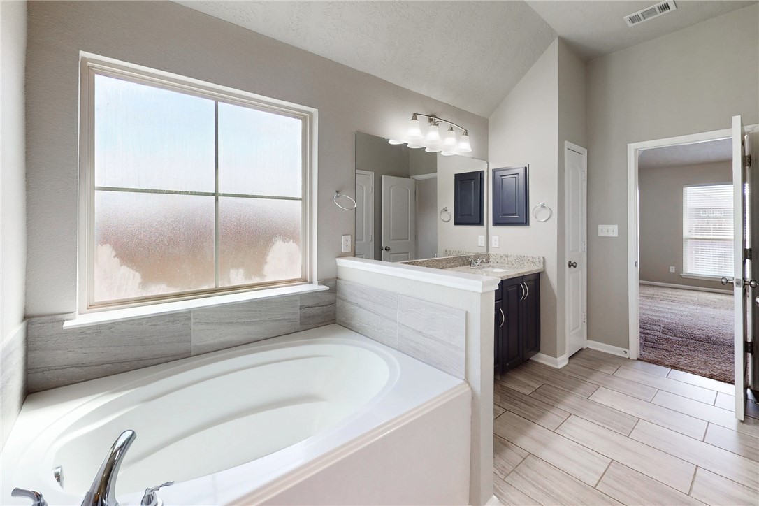 2043 Positano Loop, Bryan, TX, 77808 | 26011738 | Realty Texas LLC