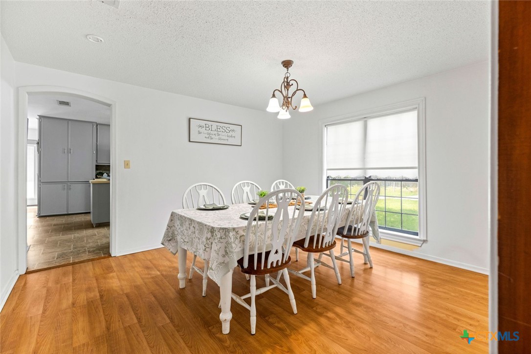 116 S Hackberry Avenue, Luling, TX, 78648 | 626603 | Realty Texas LLC