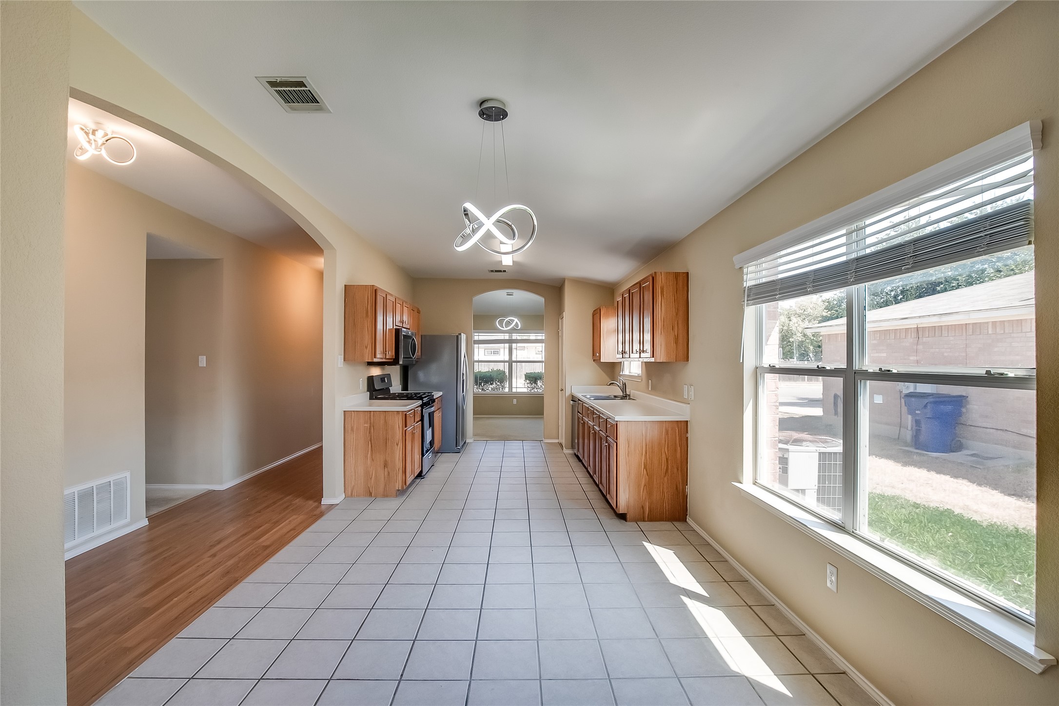 602 McCarthur DR, Leander, TX, 78641 | 5377499 | Realty Texas LLC
