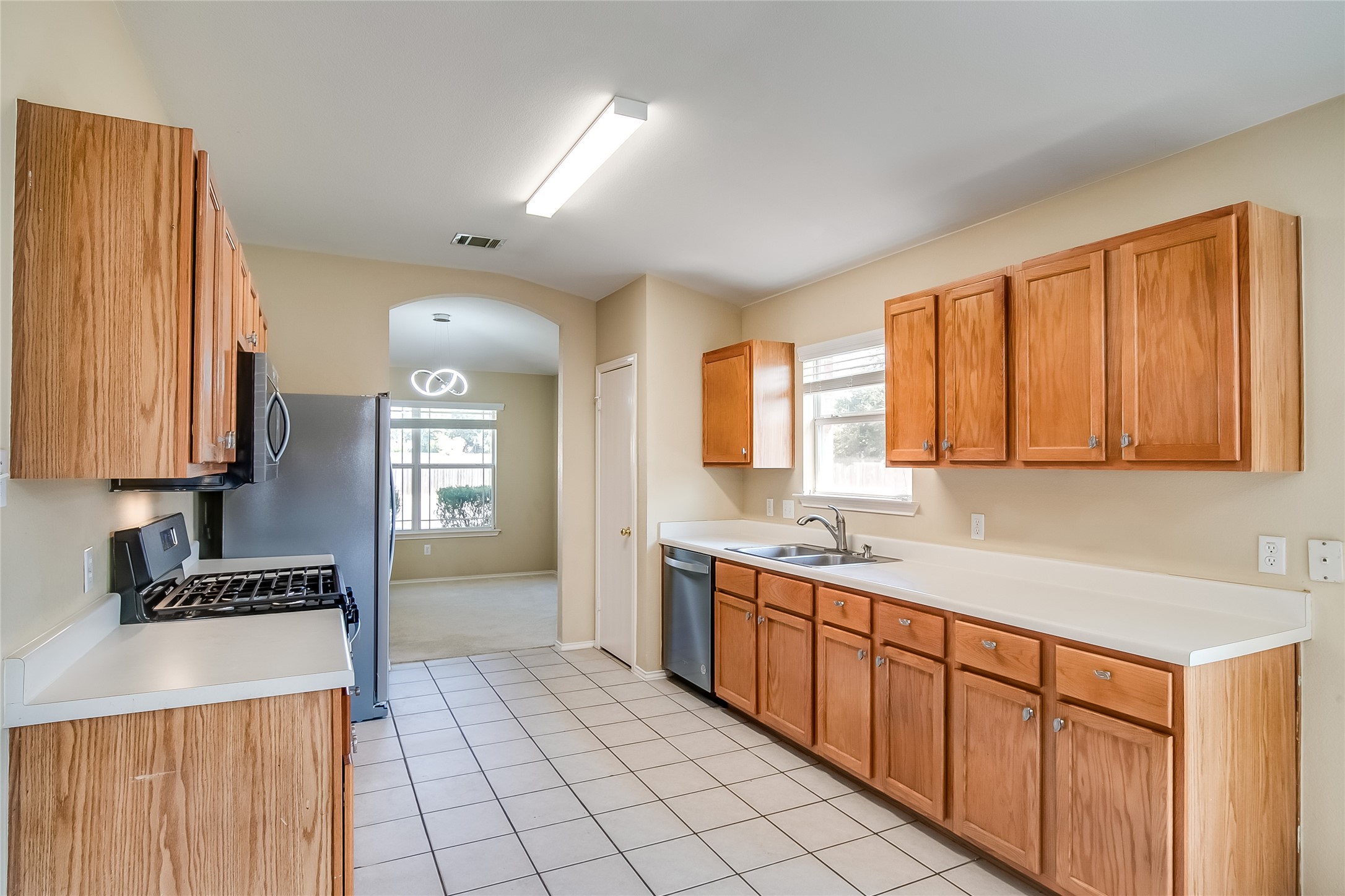 602 McCarthur DR, Leander, TX, 78641 | 5377499 | Realty Texas LLC