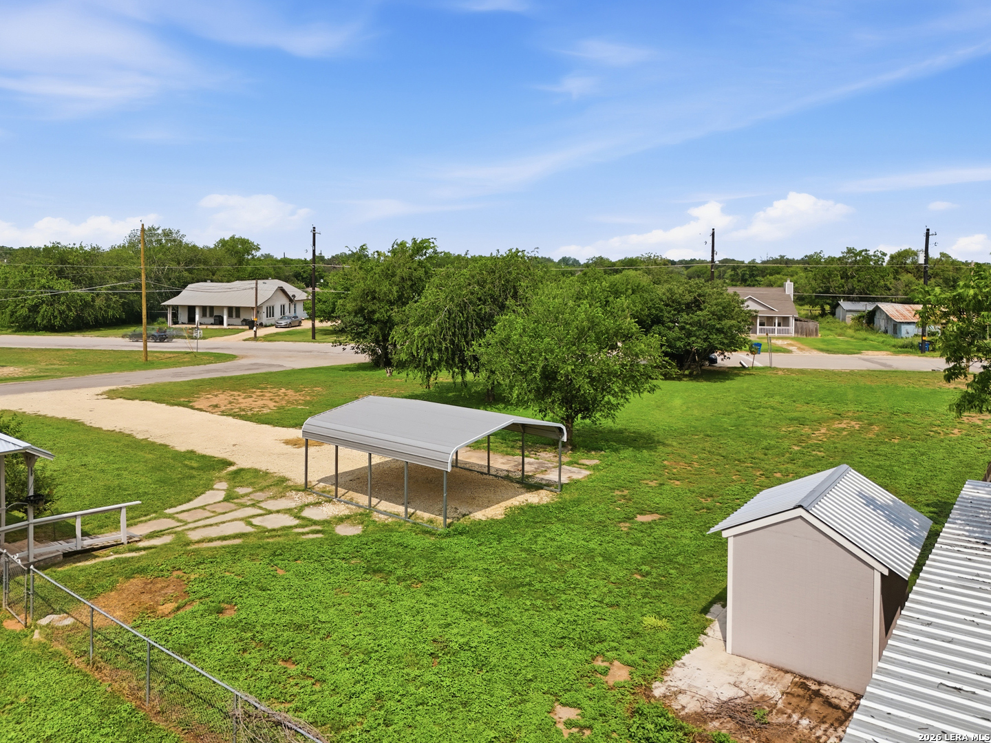 600 W Park, Devine, TX, 78016 | 1972363 | Realty Texas LLC