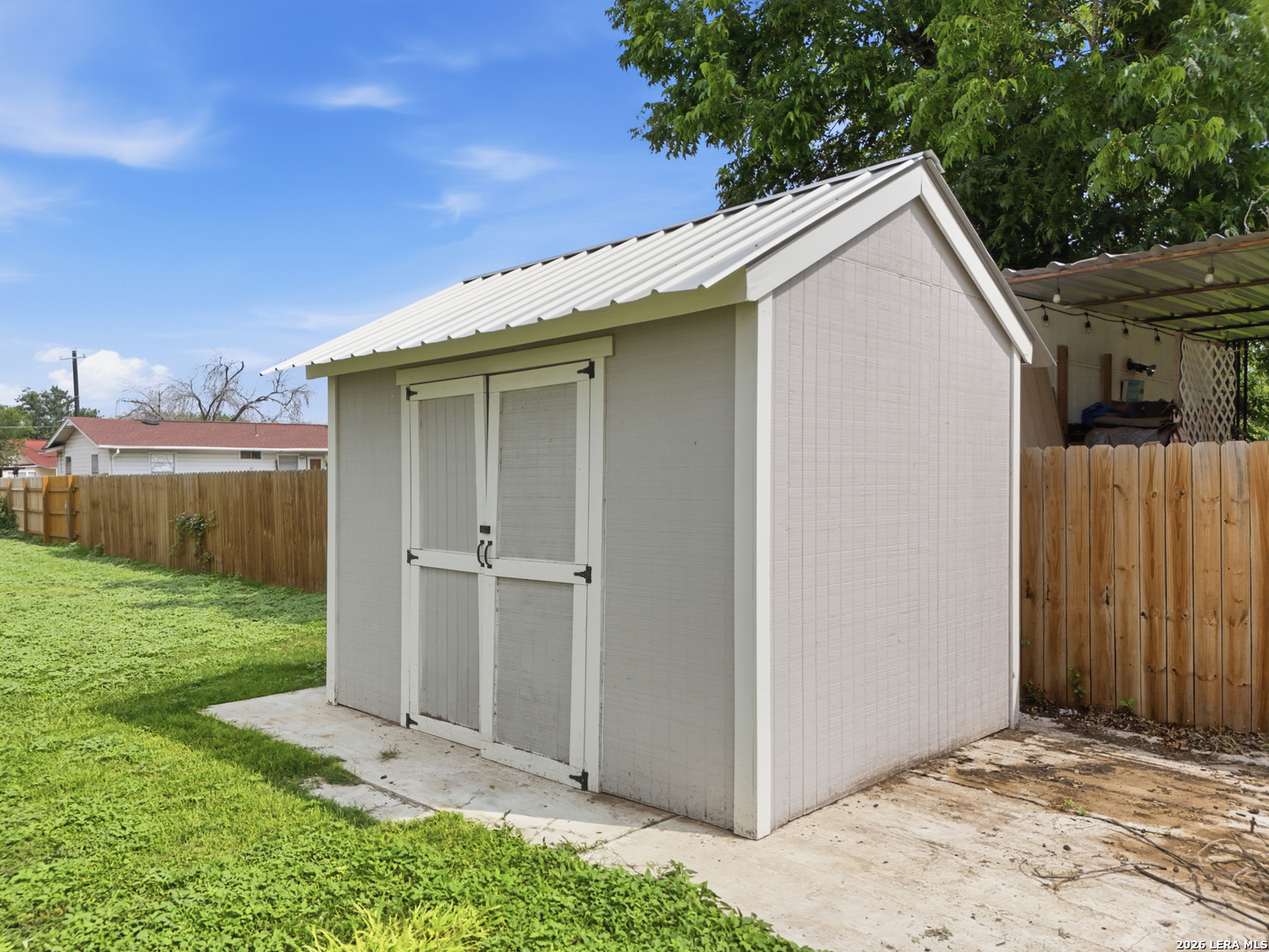 600 W Park, Devine, TX, 78016 | 1972363 | Realty Texas LLC