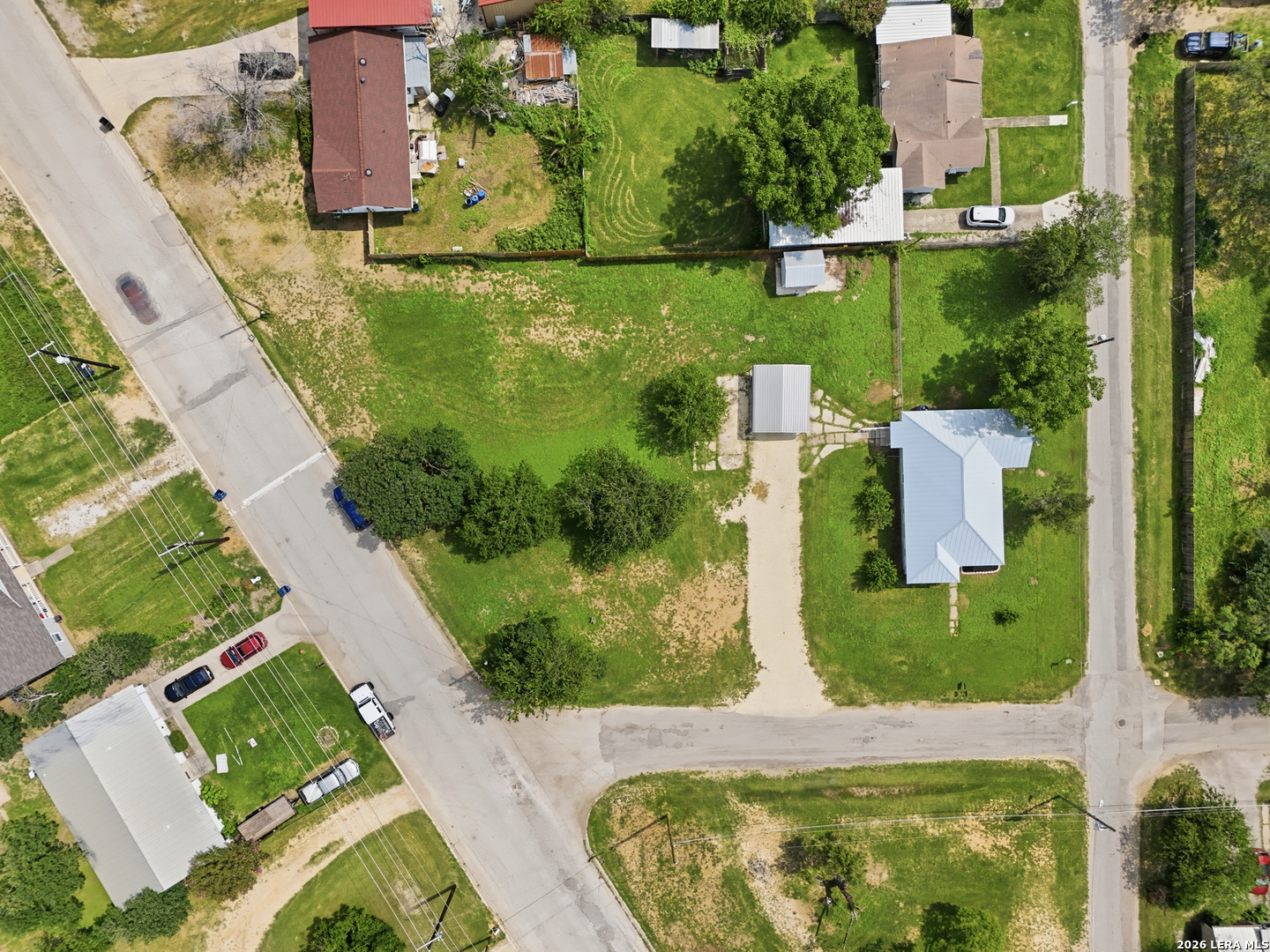 600 W Park, Devine, TX, 78016 | 1972363 | Realty Texas LLC