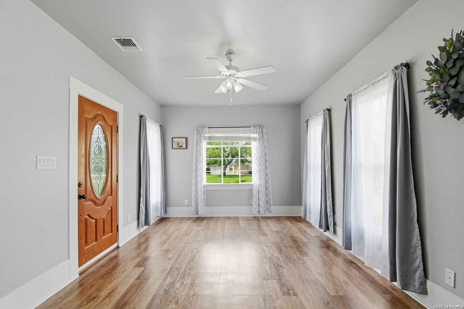 600 W Park, Devine, TX, 78016 | 1972363 | Realty Texas LLC