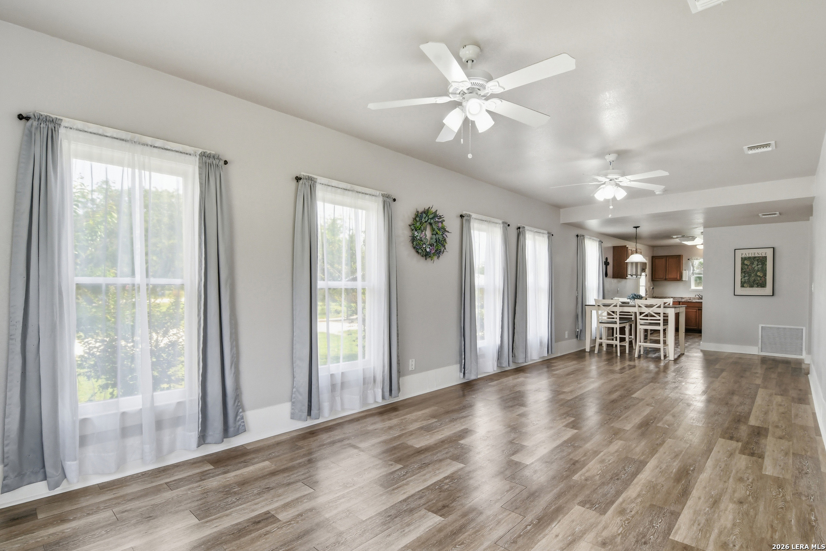 600 W Park, Devine, TX, 78016 | 1972363 | Realty Texas LLC