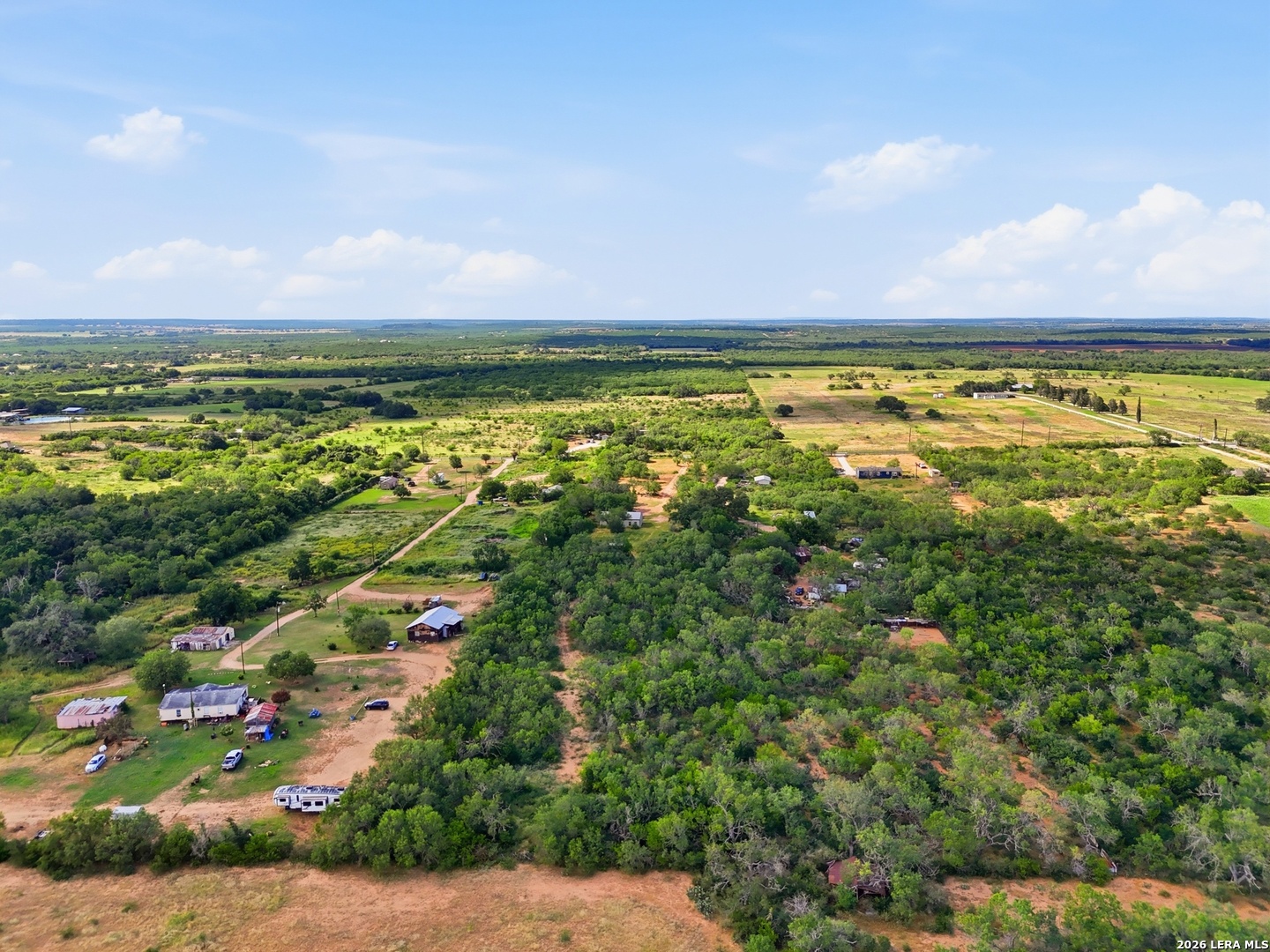 909 County Road 669, Devine, TX, 78016 | 1992859 | Realty Texas LLC