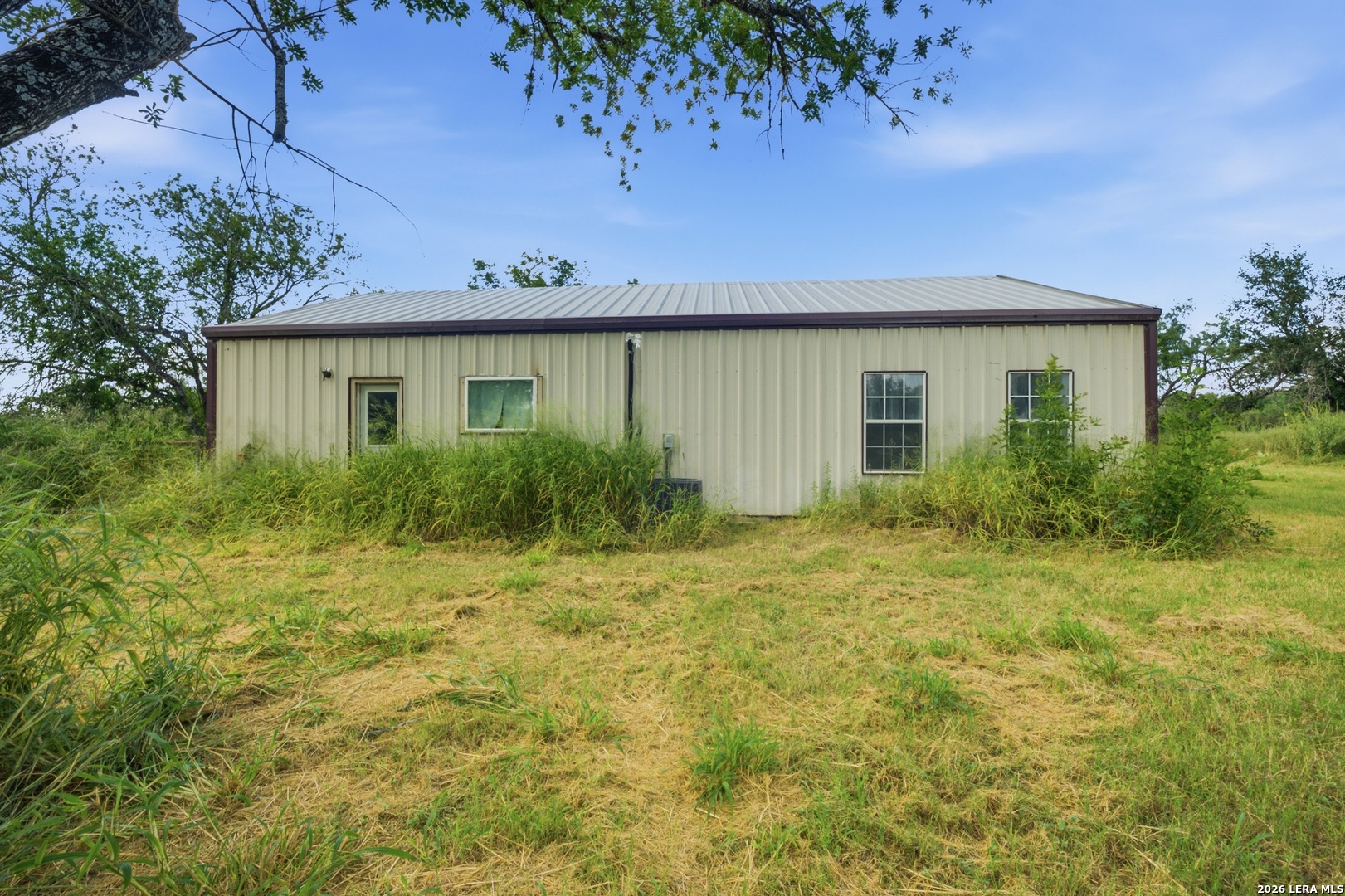 909 County Road 669, Devine, TX, 78016 | 1992859 | Realty Texas LLC