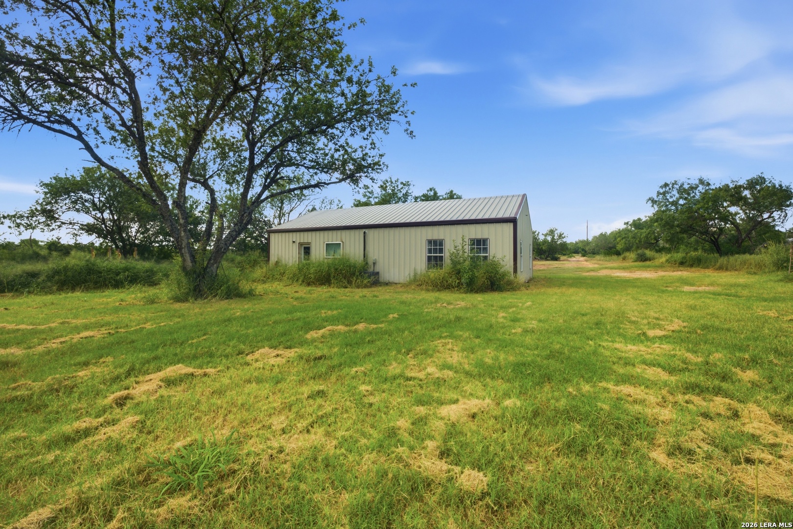 909 County Road 669, Devine, TX, 78016 | 1992859 | Realty Texas LLC