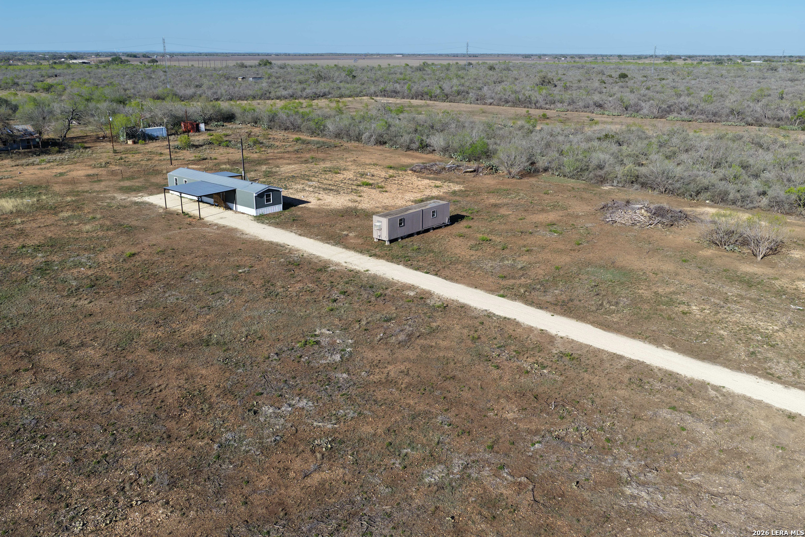 2811 cr 467, Devine, TX, 78016 | 1995579 | Realty Texas LLC