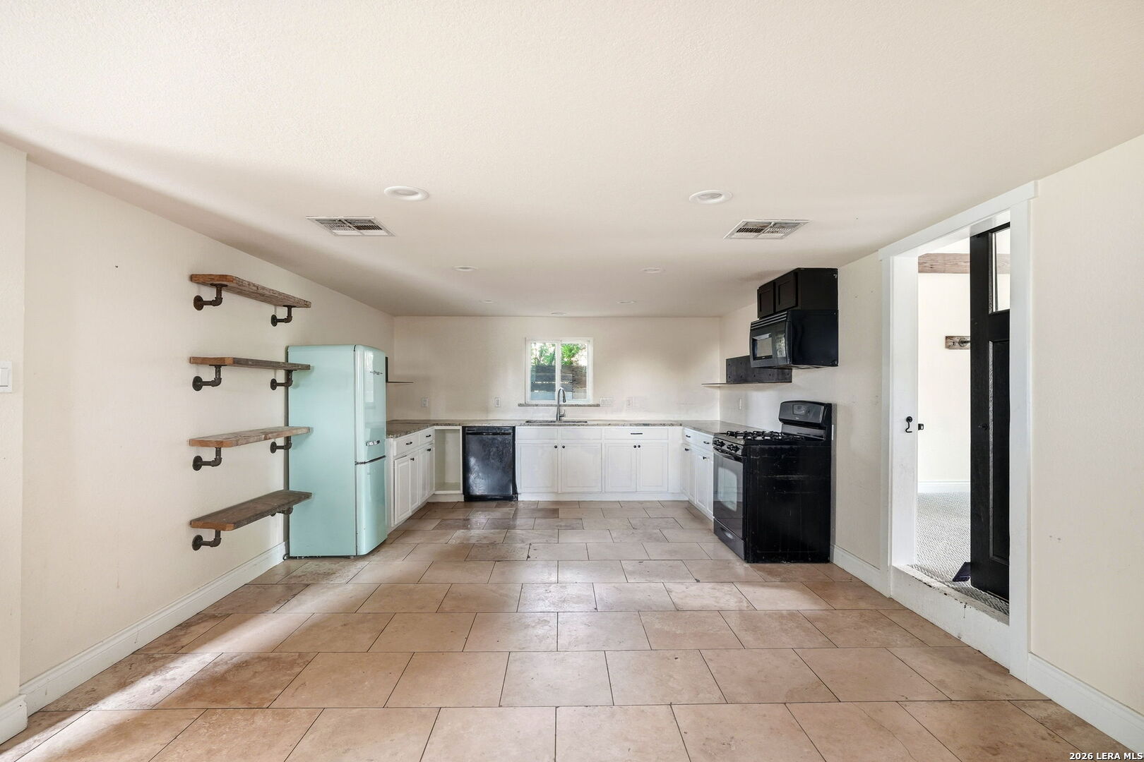 606 E AUSTIN ST, Luling, TX, 78648 | 1997087 | Realty Texas LLC