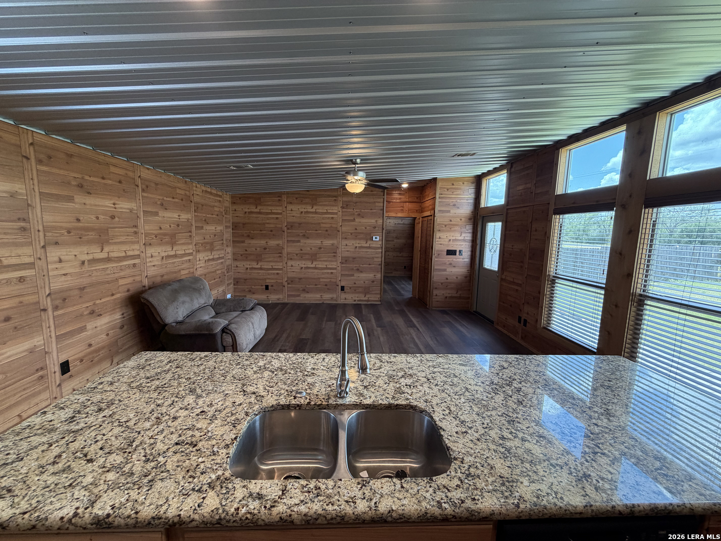 7002 County Road 4514, Devine, TX, 78016 | 1998845 | Realty Texas LLC