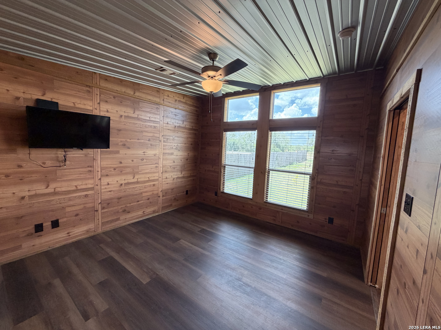 7002 County Road 4514, Devine, TX, 78016 | 1998845 | Realty Texas LLC