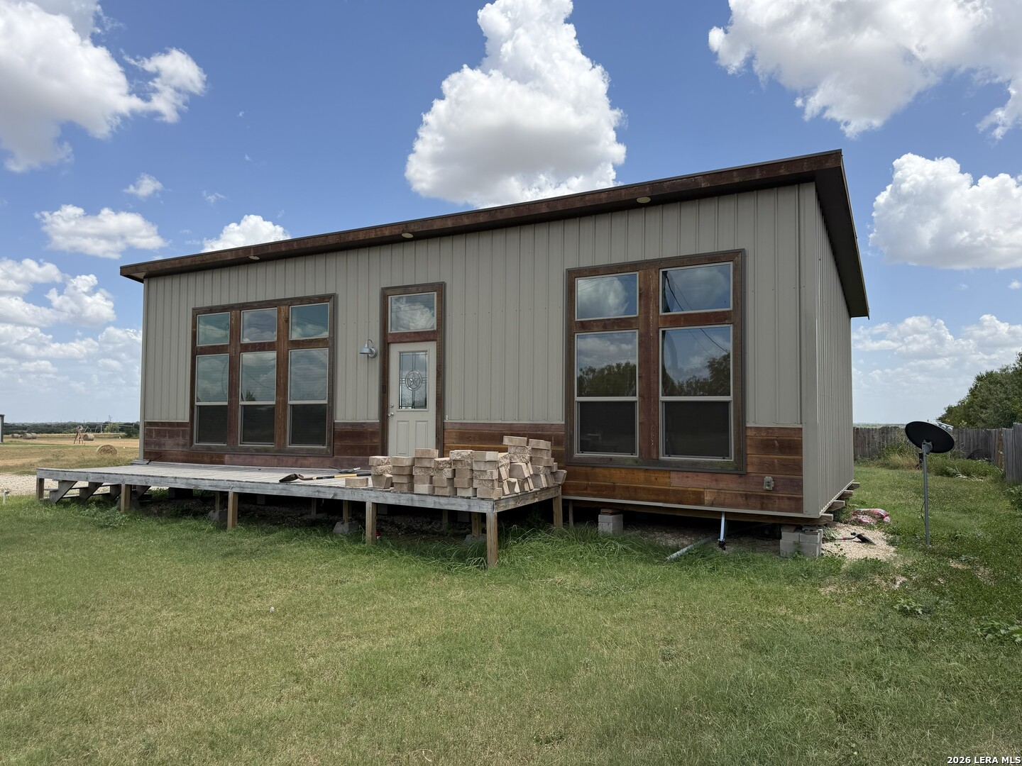 7002 County Road 4514, Devine, TX, 78016 | 1998845 | Realty Texas LLC