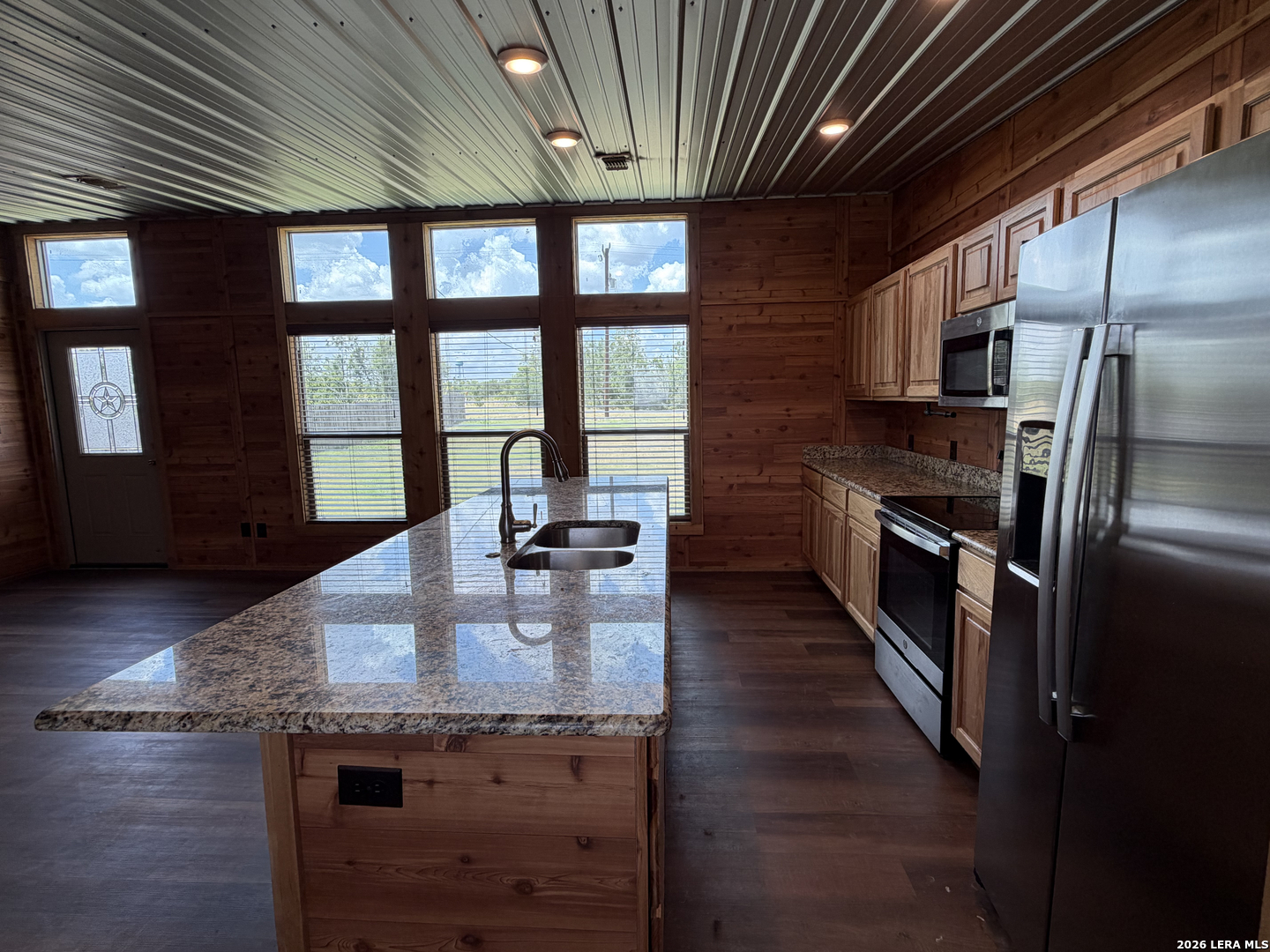 7002 County Road 4514, Devine, TX, 78016 | 1998845 | Realty Texas LLC