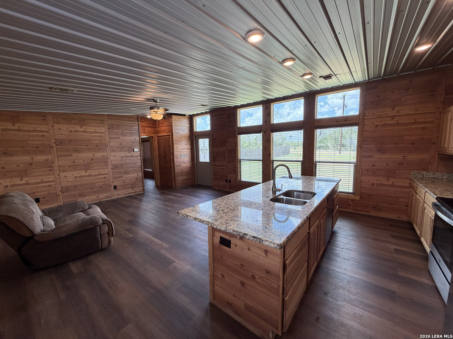 7002 County Road 4514, Devine, TX, 78016 | 1998845 | Realty Texas LLC