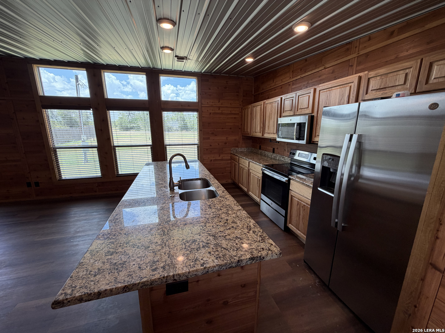 7002 County Road 4514, Devine, TX, 78016 | 1998845 | Realty Texas LLC