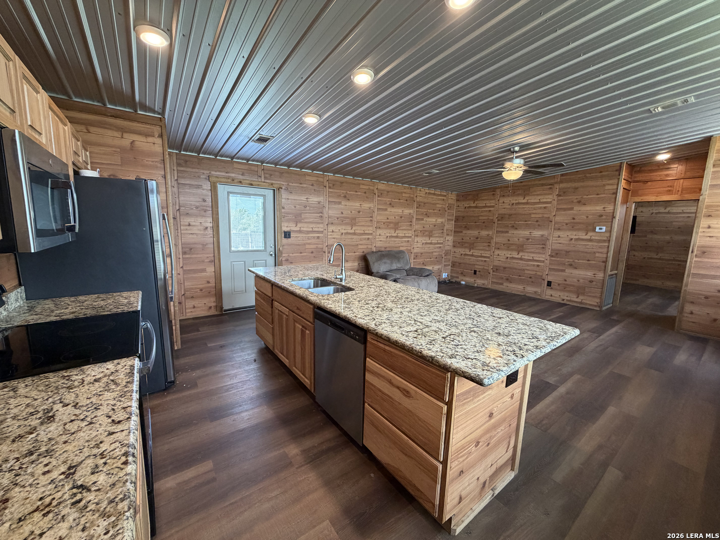 7002 County Road 4514, Devine, TX, 78016 | 1998845 | Realty Texas LLC
